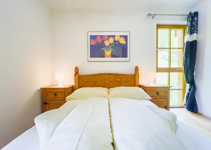 Modern Mountain 5 - An Der Skipiste Rauris